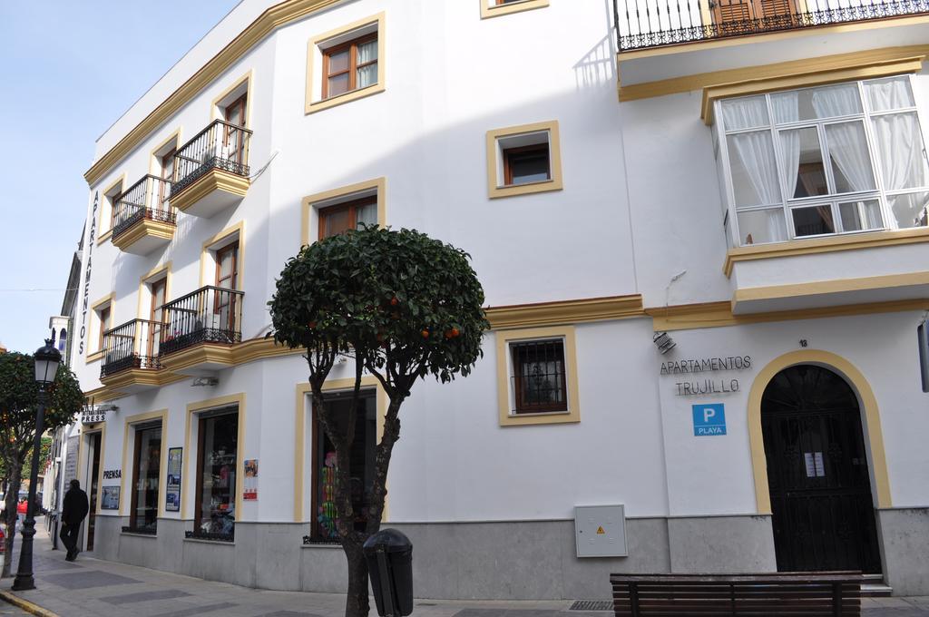 Apartamentos Trujillo Tarifa Ngoại thất bức ảnh